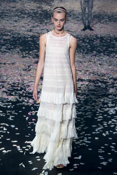 Look 57